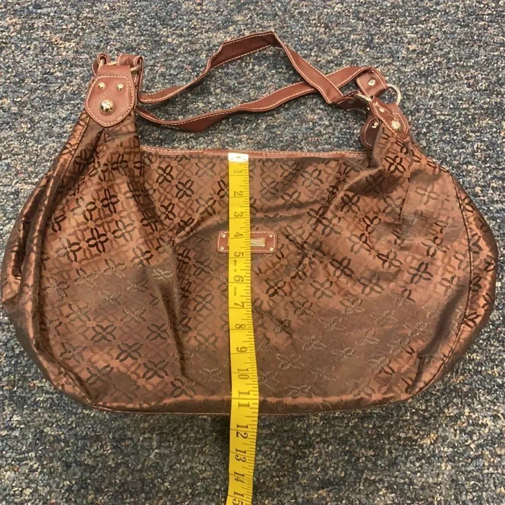Purse  - Picture 4 of 5